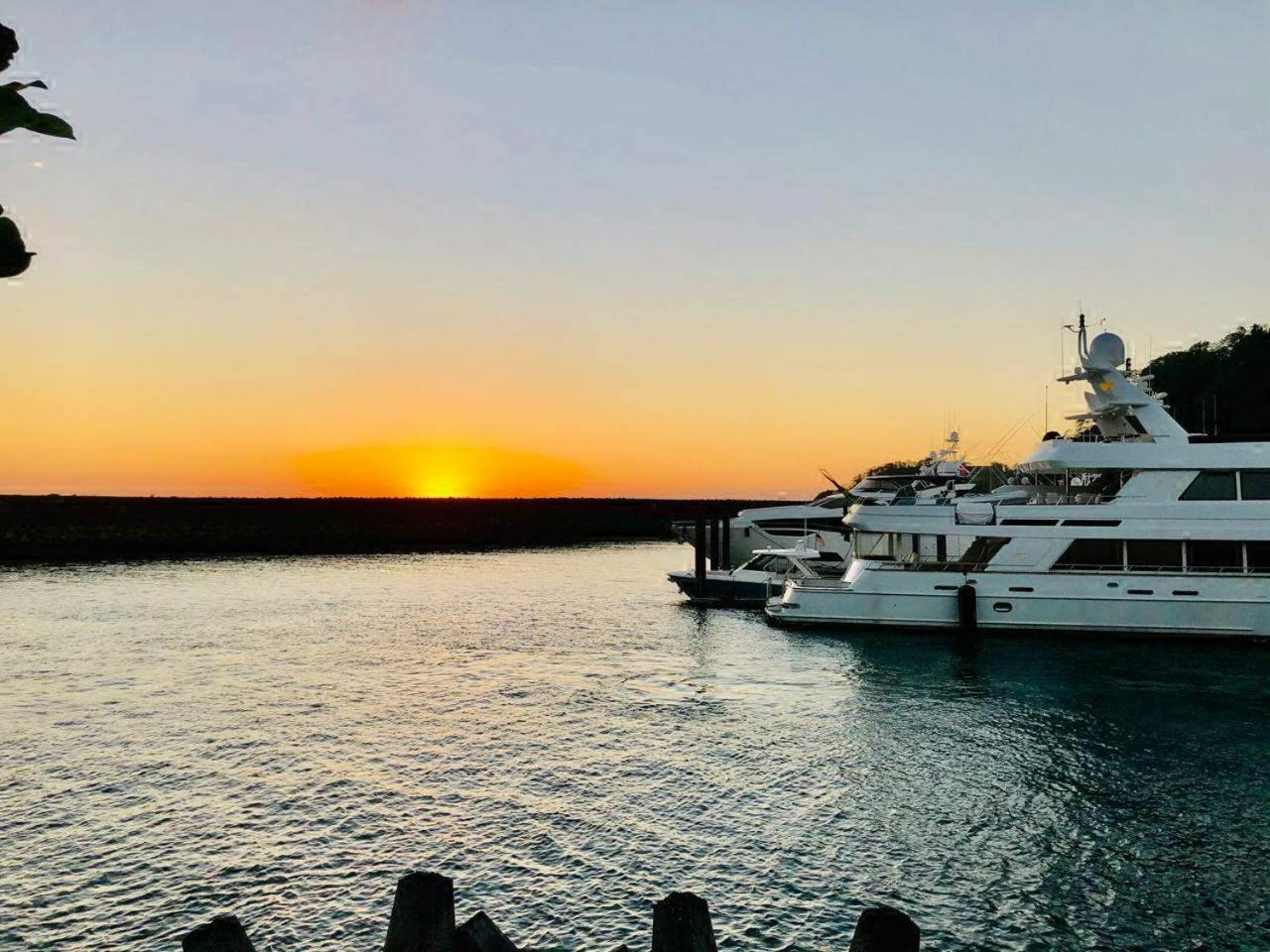 Apartamento De Lujo Las 3 Gotas Jaco, Frente Al Mar Con Vista A La Playa Kültér fotó